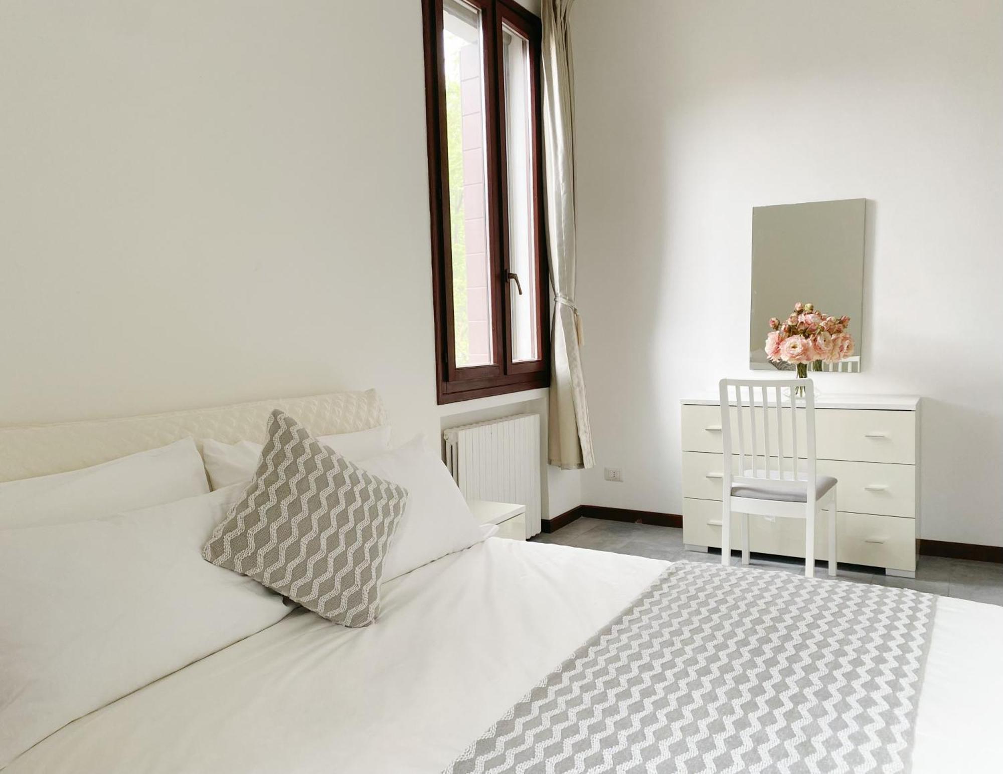Gris Apartment: Venice Mestre Luaran gambar